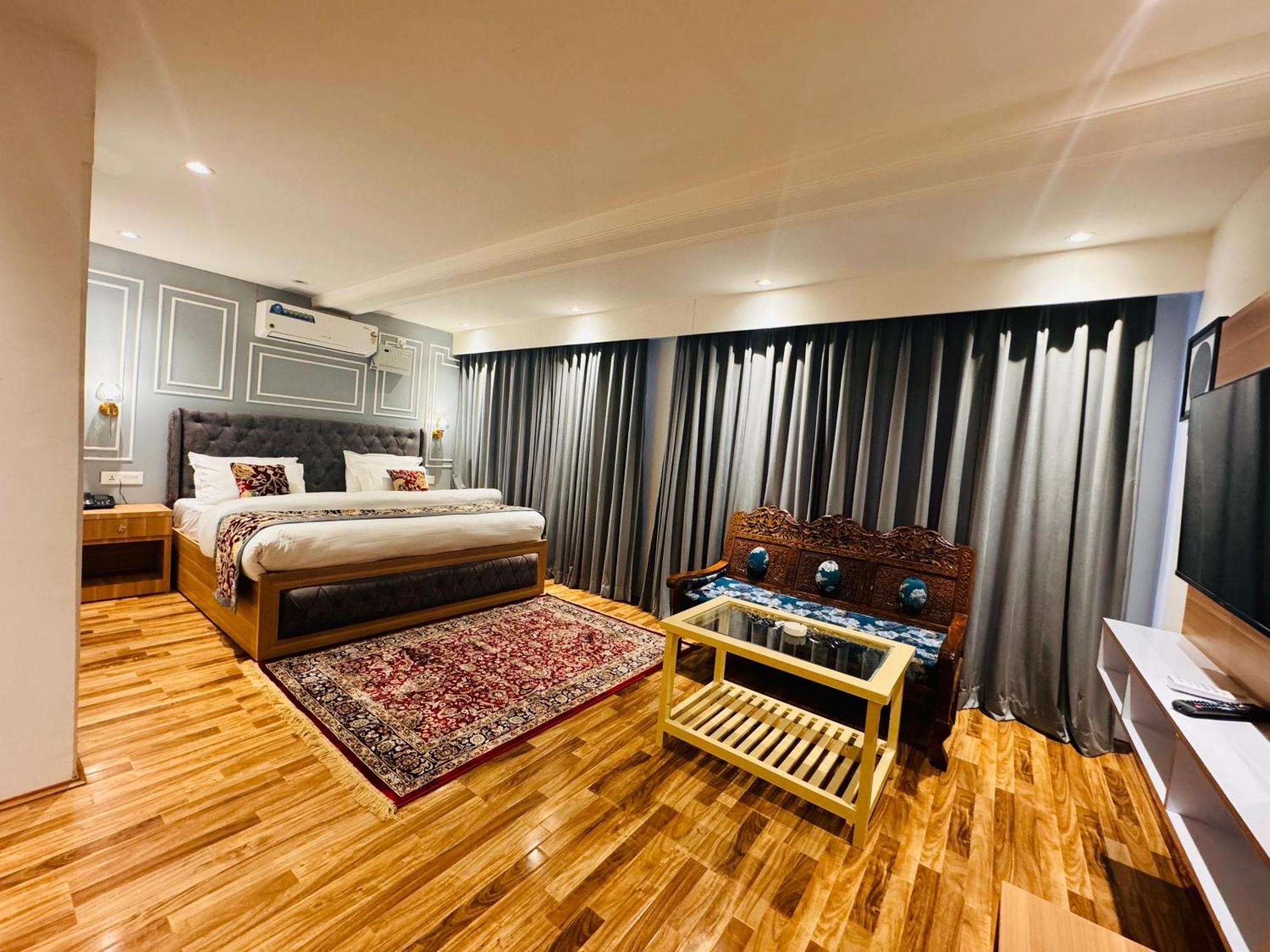 De Elaaf The Luxury Stay Srīnagar Zewnętrze zdjęcie
