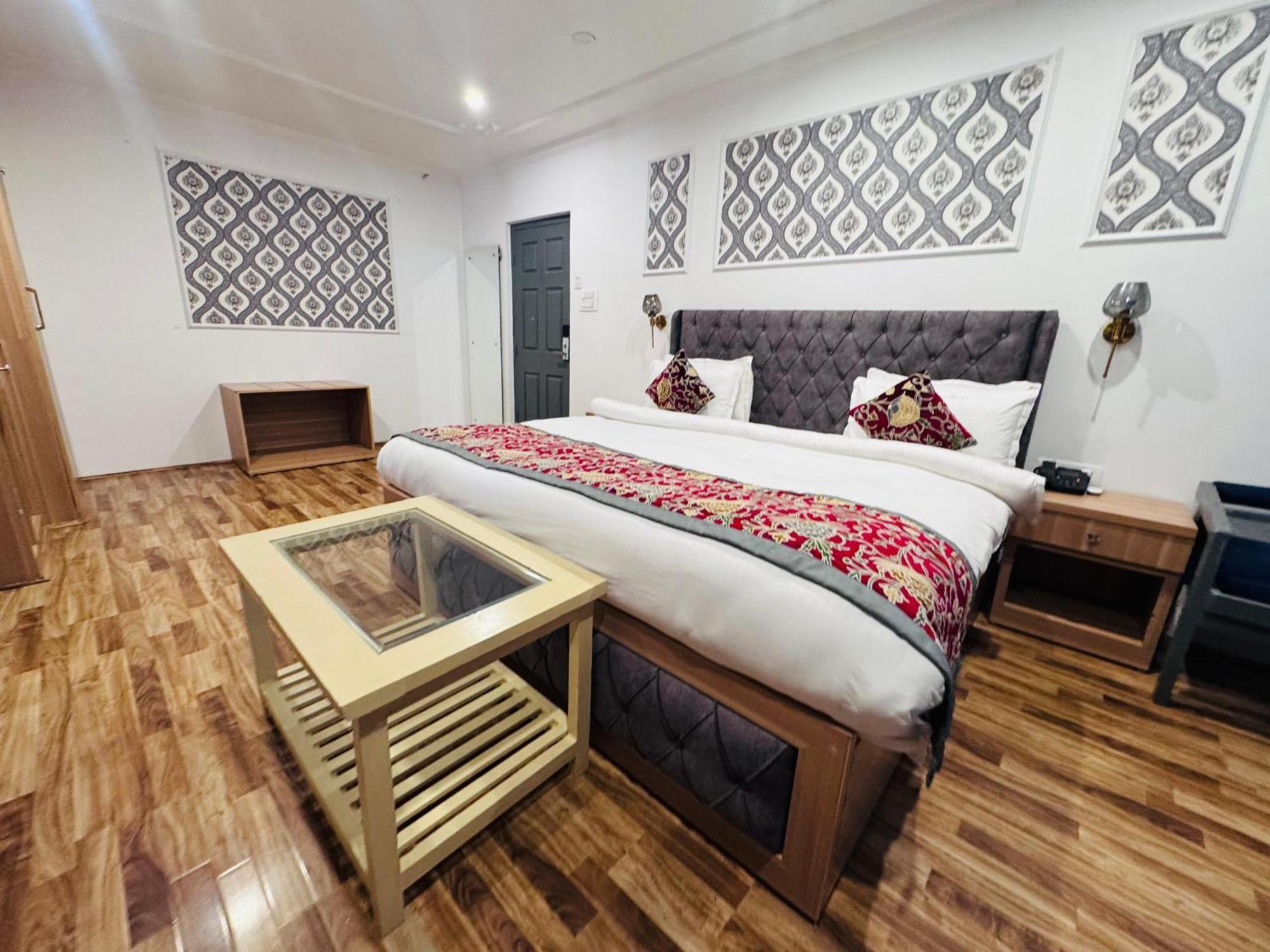 De Elaaf The Luxury Stay Srīnagar Zewnętrze zdjęcie