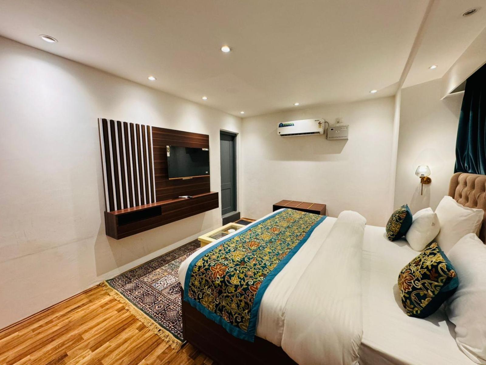 De Elaaf The Luxury Stay Srīnagar Zewnętrze zdjęcie