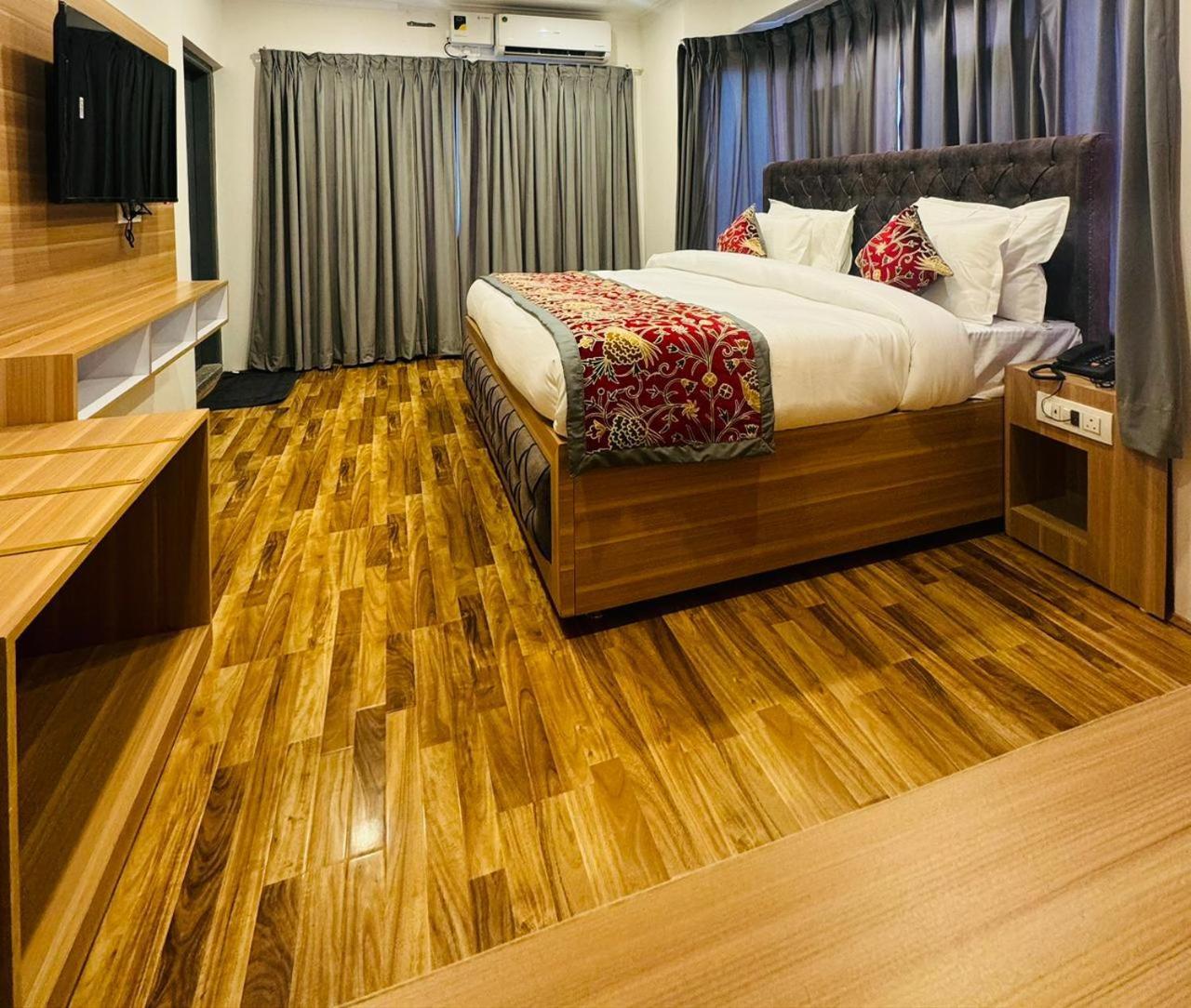 De Elaaf The Luxury Stay Srīnagar Zewnętrze zdjęcie